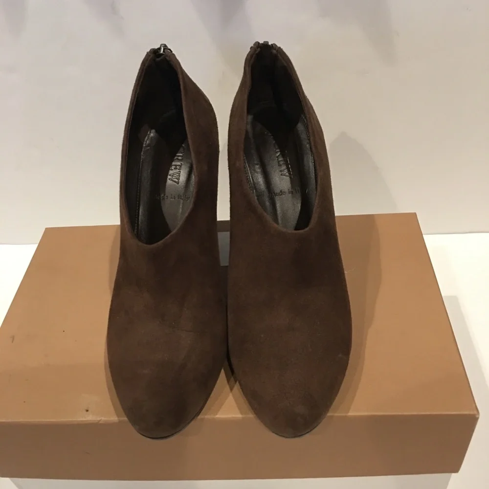 Slightly worn JCREW suede booties. Made in Italy